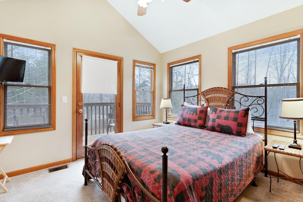 The Aerie Villa Gatlinburg Exterior photo